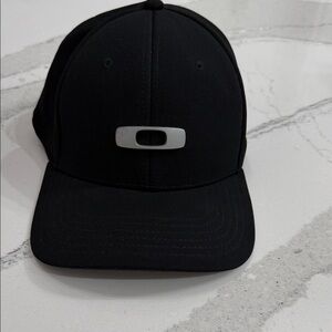 Vintage Oakley Black Hat L/XL a-flex